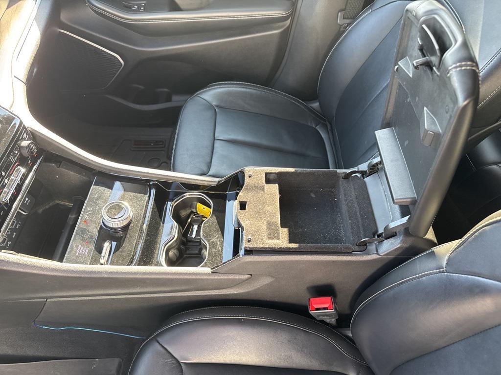 used 2022 Jeep Grand Cherokee car, priced at $27,980