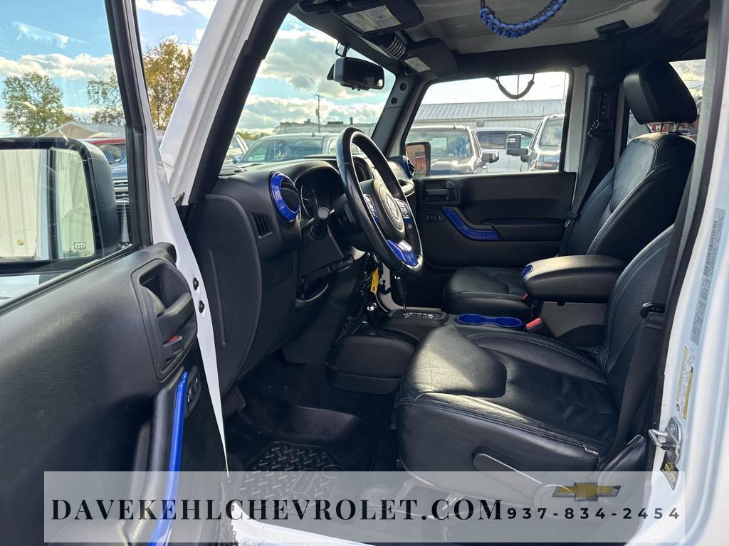 used 2015 Jeep Wrangler Unlimited car, priced at $18,680