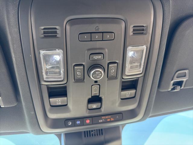used 2023 Chevrolet Suburban car