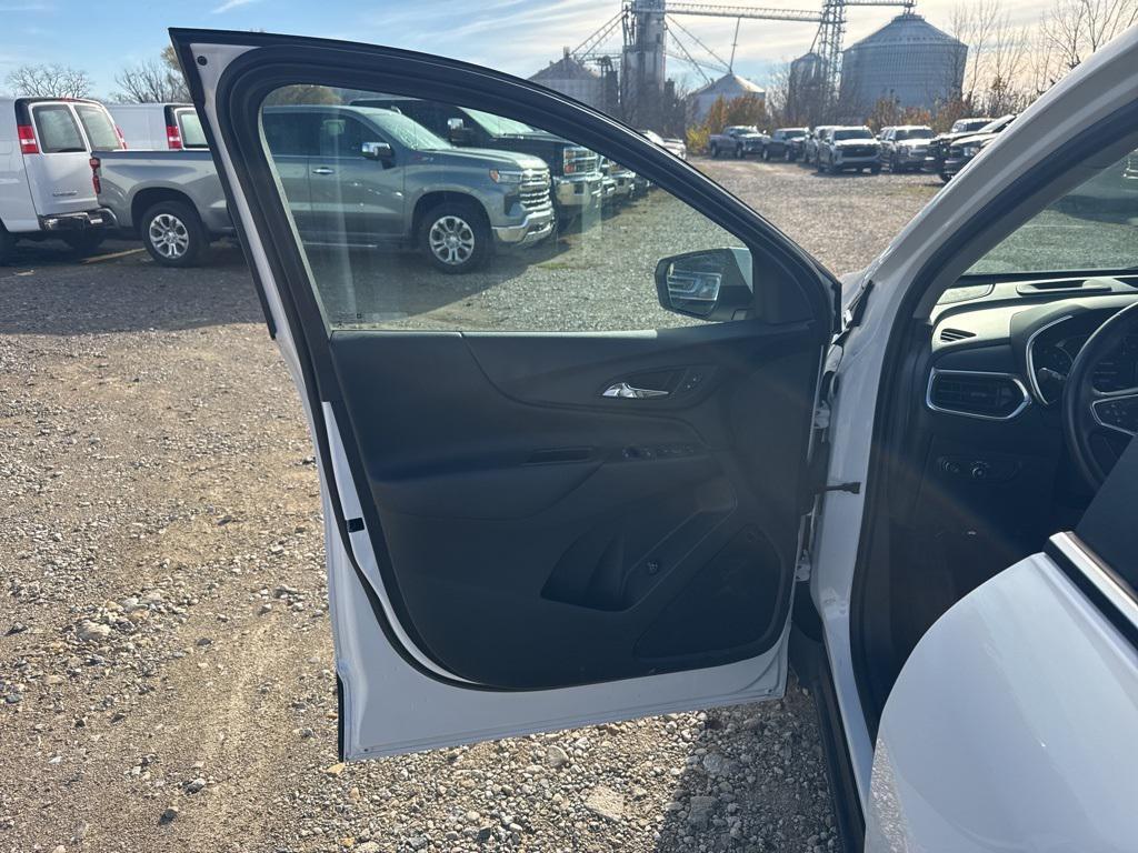 used 2022 Chevrolet Equinox car, priced at $19,980