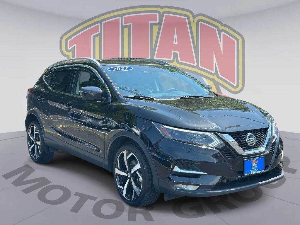 used 2022 Nissan Rogue Sport car, priced at $23,999