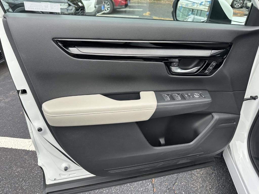 used 2023 Honda CR-V car, priced at $31,999