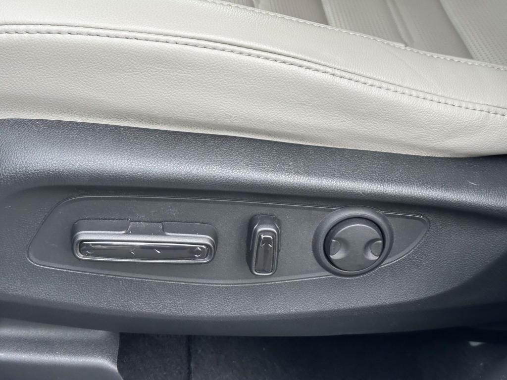 used 2023 Honda CR-V car, priced at $31,999