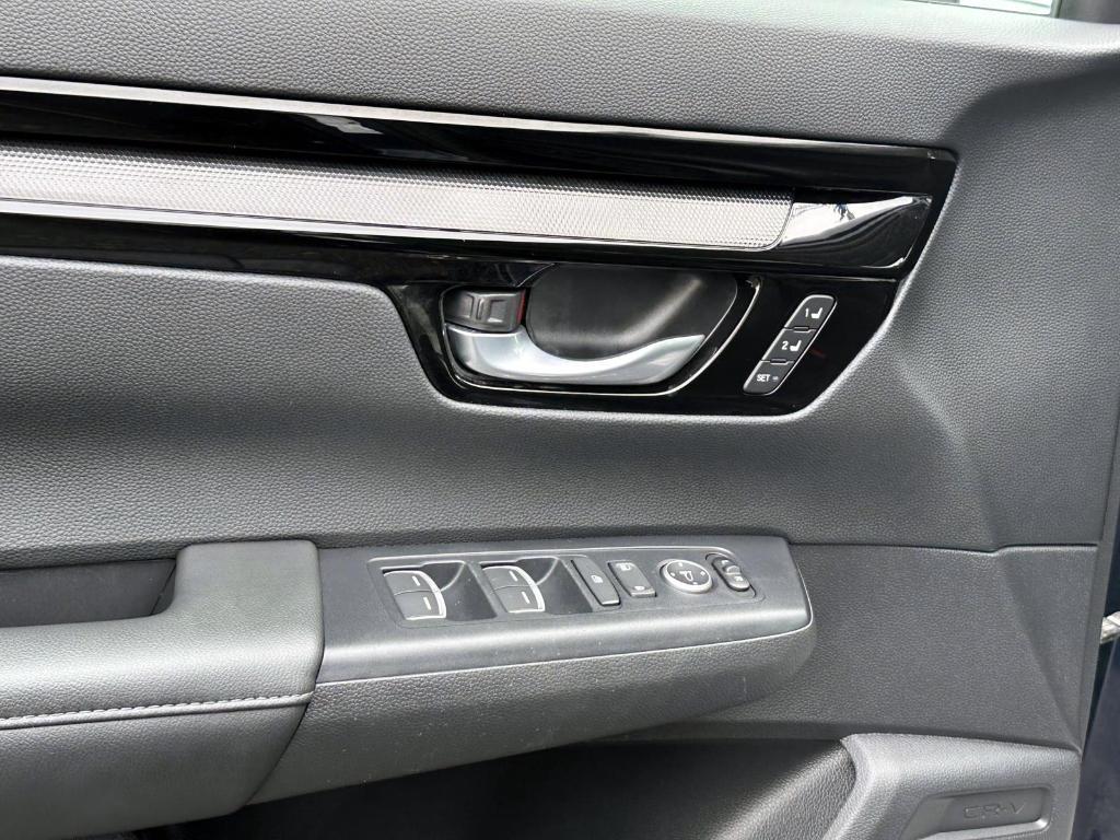 used 2025 Honda CR-V car, priced at $34,999