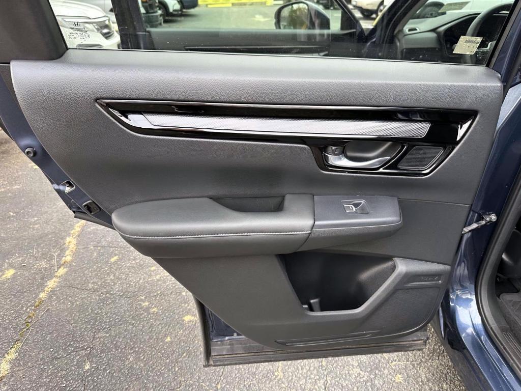 used 2025 Honda CR-V car, priced at $34,999