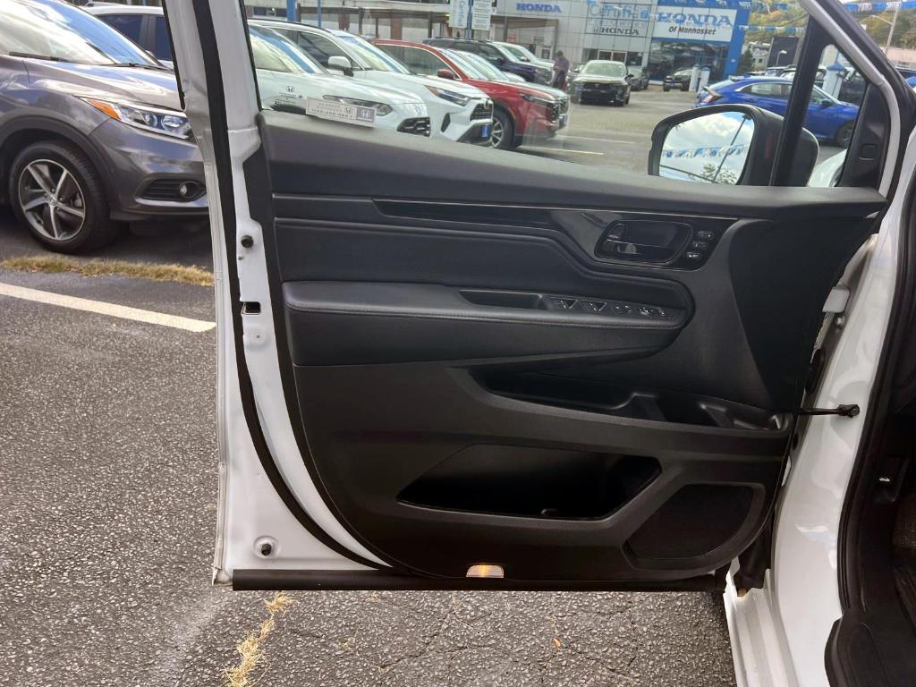 used 2023 Honda Odyssey car, priced at $35,999
