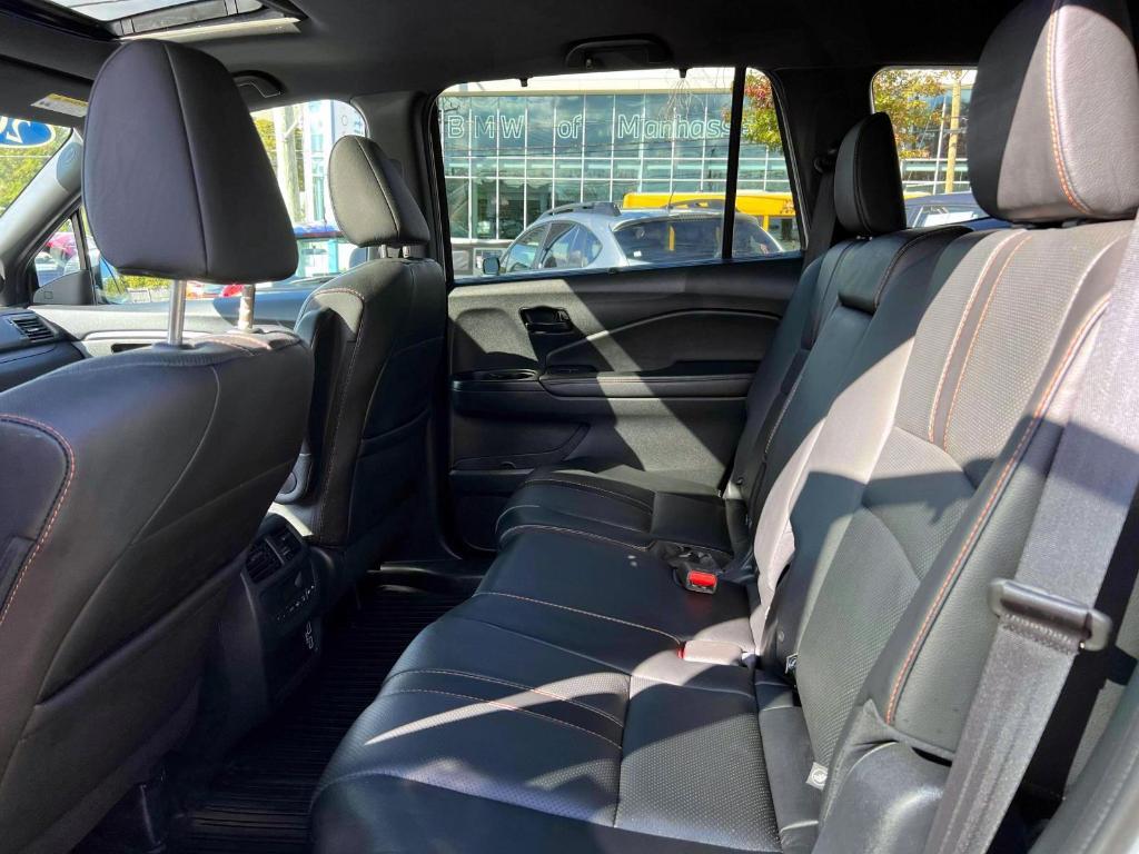 used 2022 Honda Pilot car, priced at $33,999
