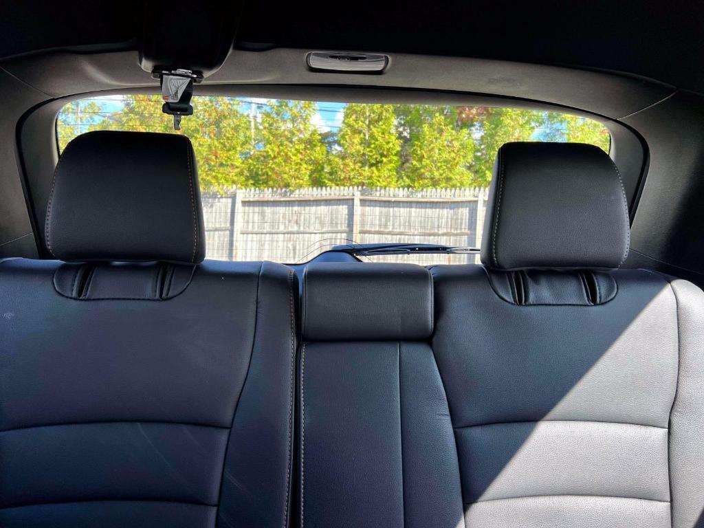 used 2022 Honda Pilot car, priced at $33,999