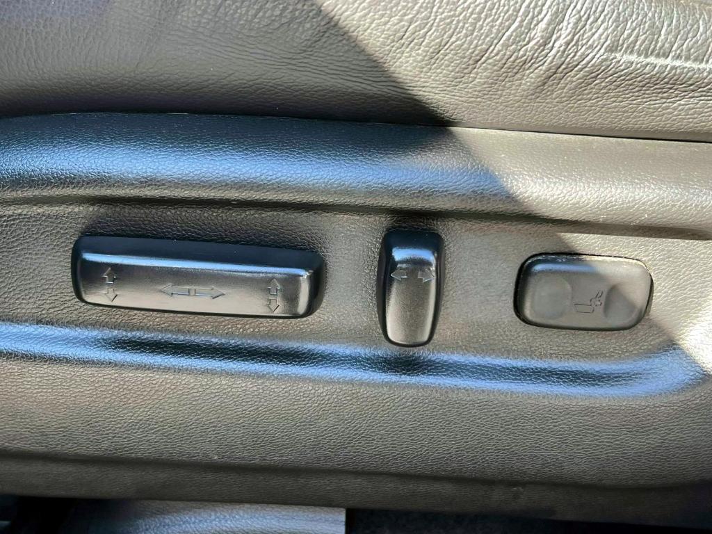 used 2022 Honda Pilot car, priced at $33,999