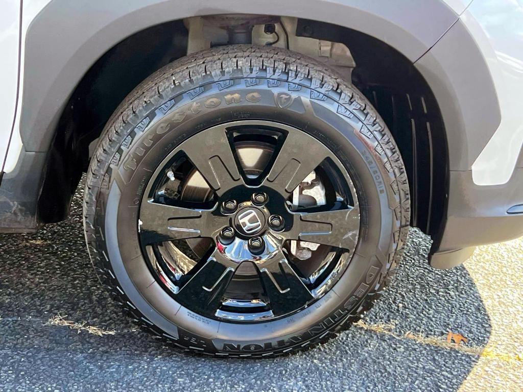 used 2022 Honda Pilot car, priced at $33,999