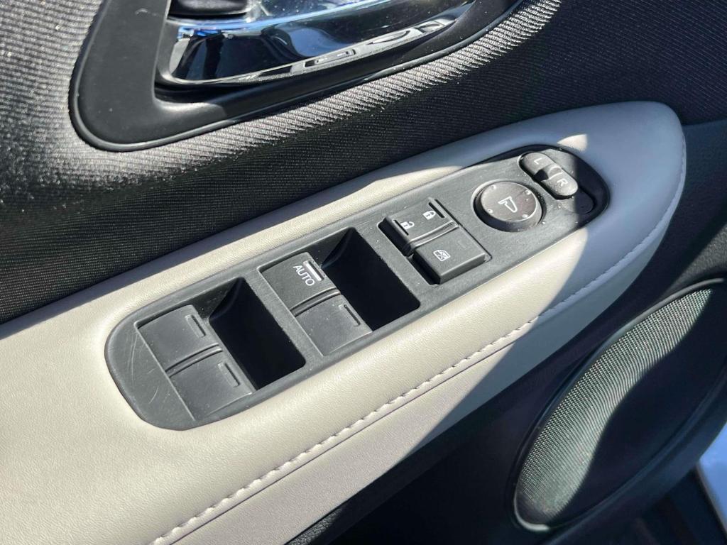 used 2022 Honda HR-V car, priced at $22,999