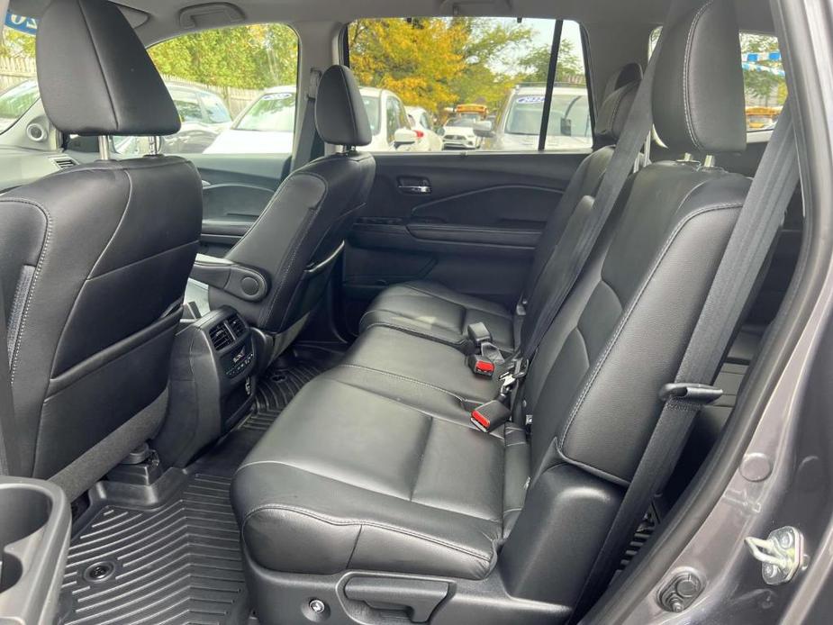 used 2020 Honda Pilot car, priced at $27,888