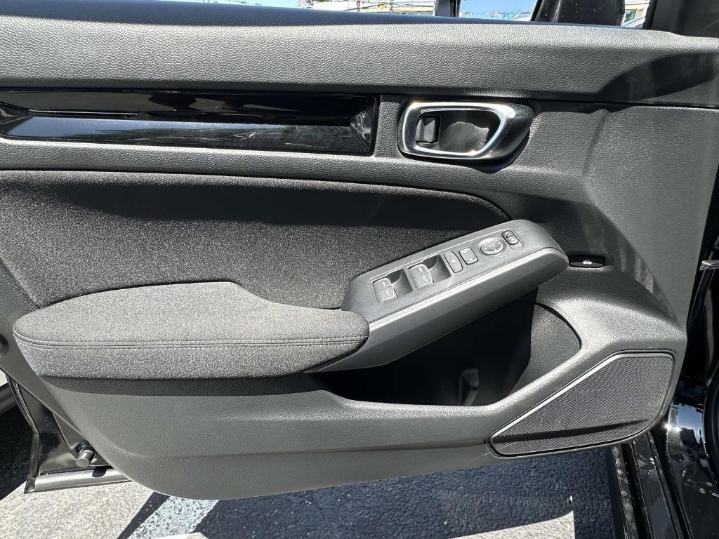 used 2025 Honda Civic Hybrid car, priced at $26,500