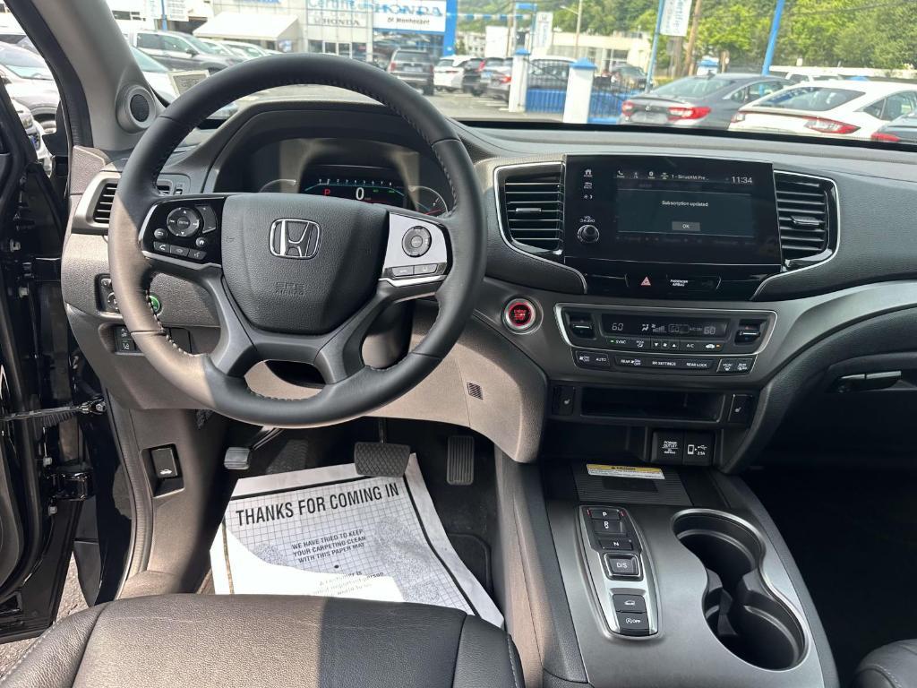 used 2022 Honda Pilot car, priced at $33,999