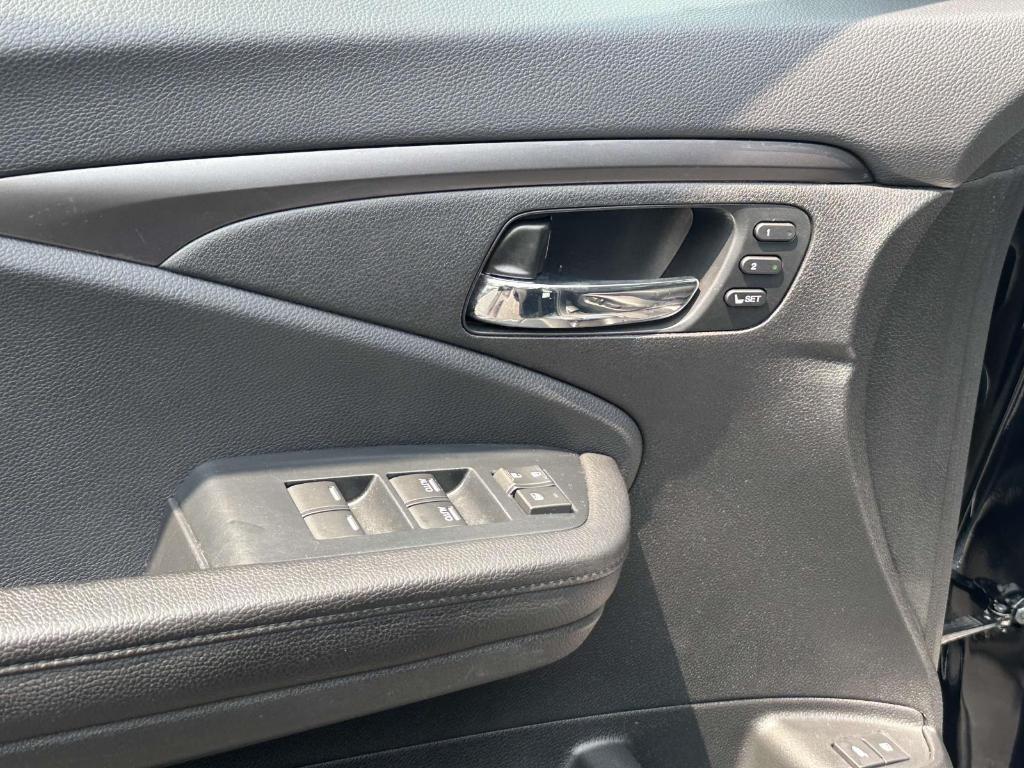 used 2022 Honda Pilot car, priced at $33,999