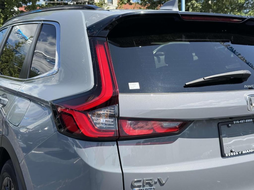 used 2025 Honda CR-V Hybrid car, priced at $38,999