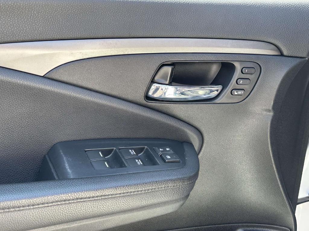 used 2022 Honda Pilot car, priced at $33,999