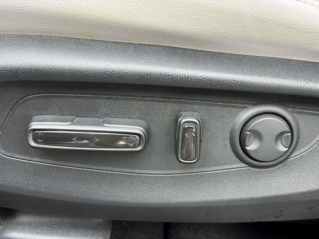 used 2023 Honda CR-V car, priced at $30,999