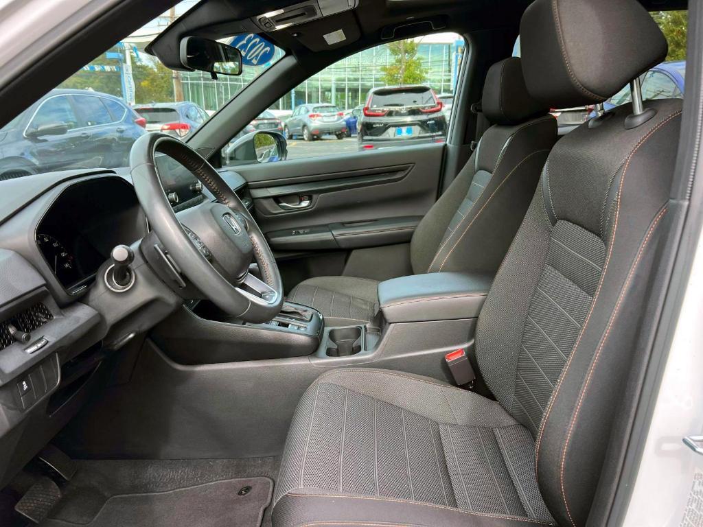 used 2023 Honda CR-V Hybrid car, priced at $30,999
