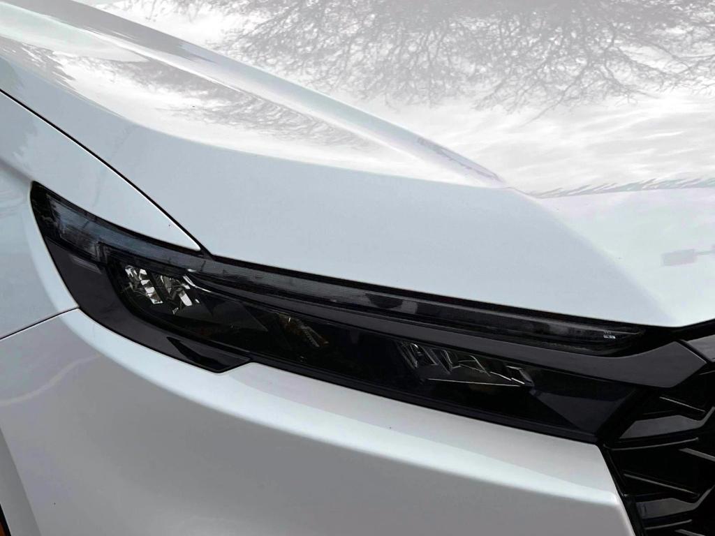used 2023 Honda CR-V Hybrid car, priced at $30,999