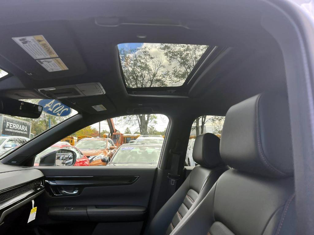 used 2024 Honda CR-V Hybrid car, priced at $35,999
