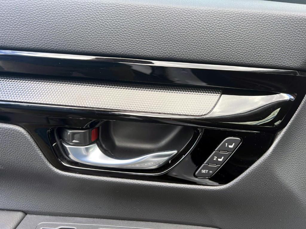 used 2024 Honda CR-V Hybrid car, priced at $35,999