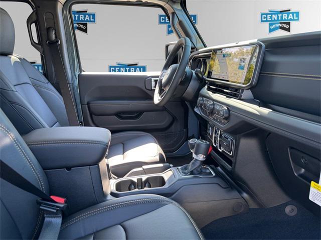 new 2025 Jeep Gladiator car, priced at $51,070