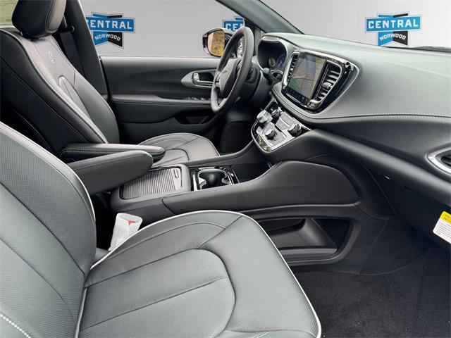 new 2026 Chrysler Pacifica car, priced at $56,880