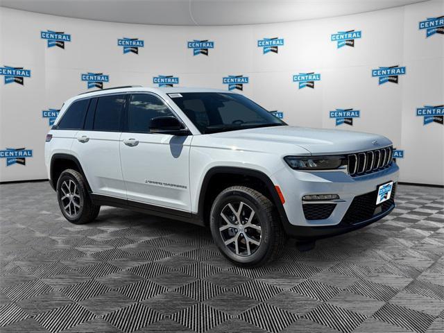 new 2025 Jeep Grand Cherokee car, priced at $49,415