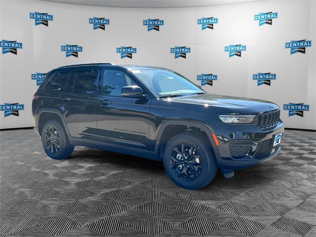 new 2025 Jeep Grand Cherokee car, priced at $46,730