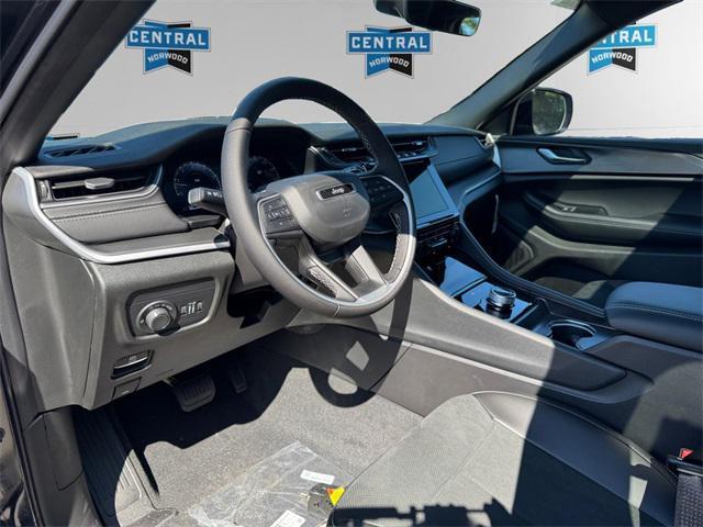 new 2025 Jeep Grand Cherokee car, priced at $46,730