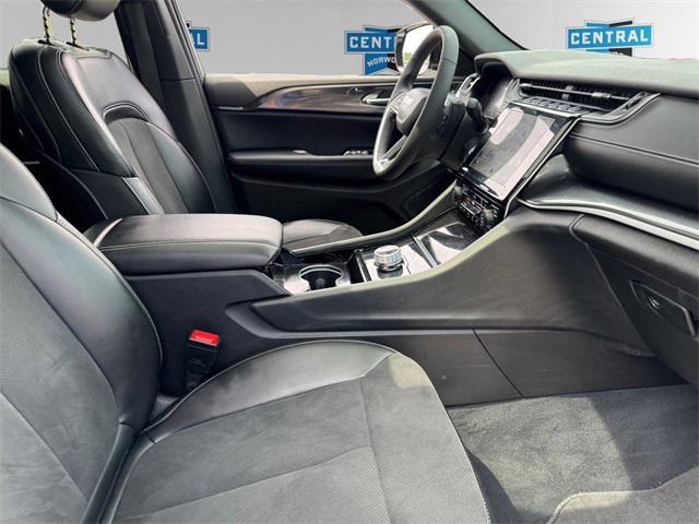 used 2023 Jeep Grand Cherokee car, priced at $35,977
