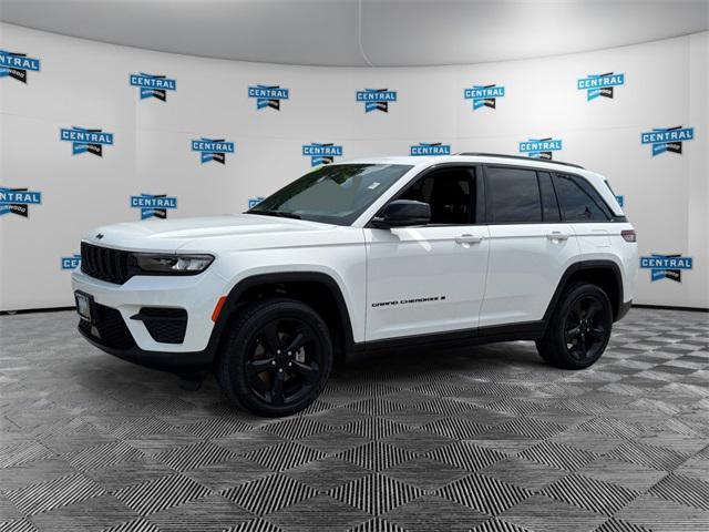 used 2023 Jeep Grand Cherokee car, priced at $35,977