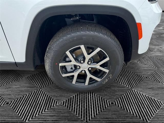 new 2025 Jeep Grand Cherokee car, priced at $49,415