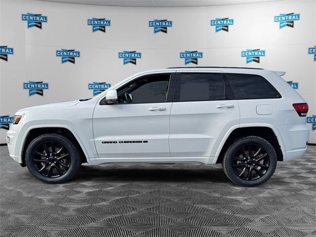 used 2022 Jeep Grand Cherokee car, priced at $31,877