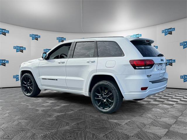 used 2022 Jeep Grand Cherokee car, priced at $31,877