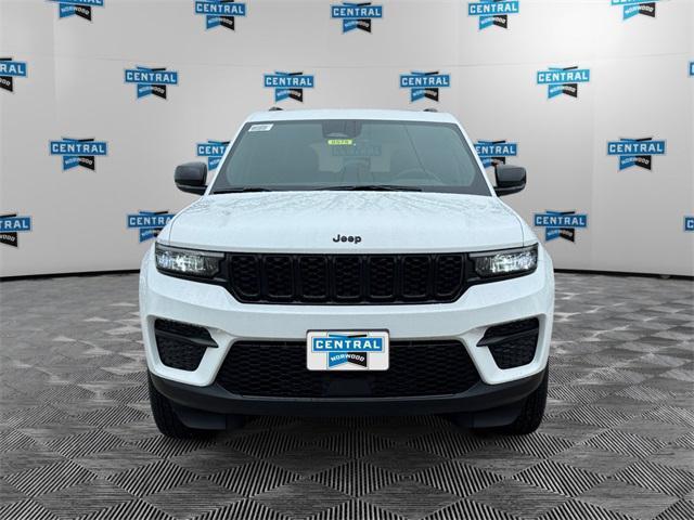 new 2025 Jeep Grand Cherokee car, priced at $46,135