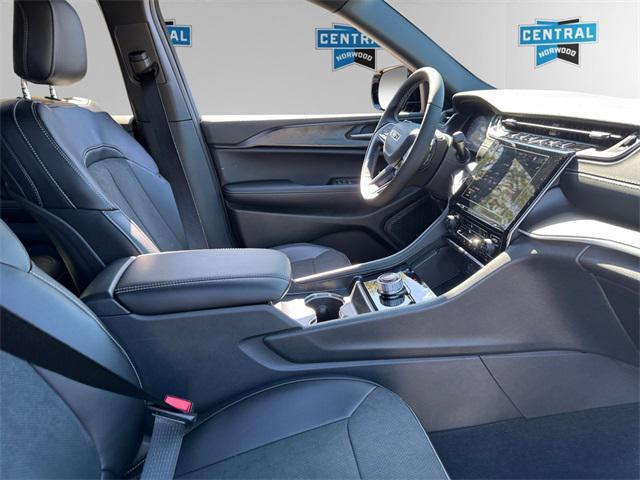 new 2025 Jeep Grand Cherokee car, priced at $46,730