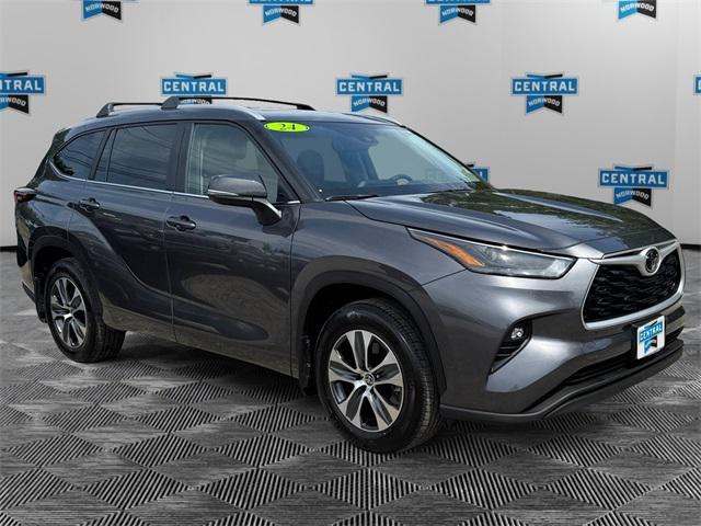 used 2024 Toyota Highlander car, priced at $42,977