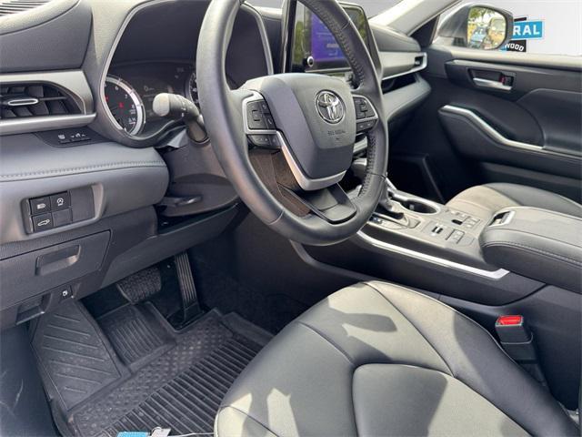 used 2024 Toyota Highlander car, priced at $42,977