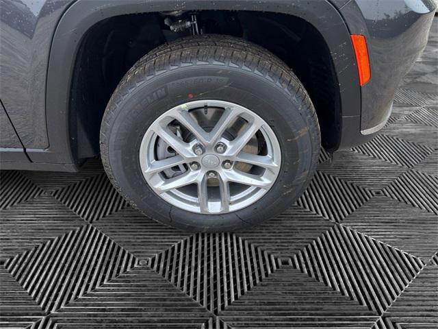 new 2025 Jeep Grand Cherokee L car, priced at $44,125