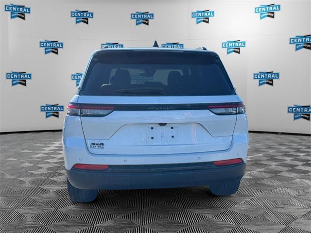 used 2023 Jeep Grand Cherokee car, priced at $35,977