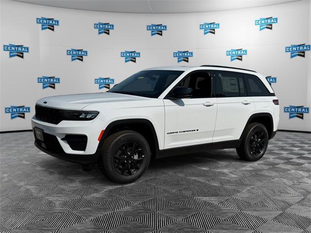 new 2025 Jeep Grand Cherokee car, priced at $46,135