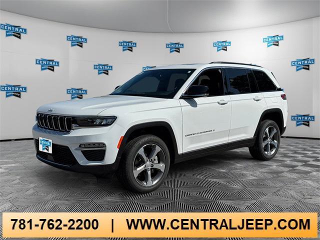 new 2025 Jeep Grand Cherokee car, priced at $52,040