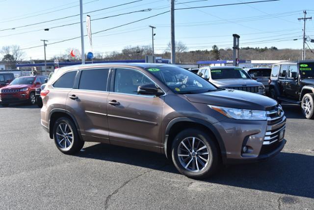 used 2018 Toyota Highlander car, priced at $25,977