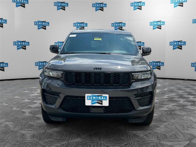 new 2025 Jeep Grand Cherokee car, priced at $46,730