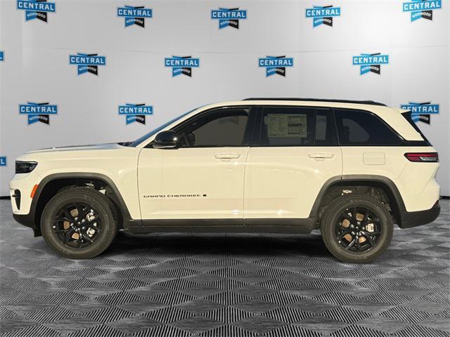 new 2025 Jeep Grand Cherokee car, priced at $45,935