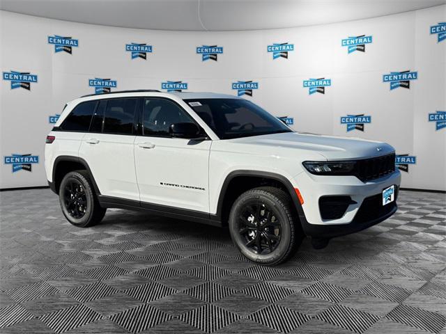 new 2025 Jeep Grand Cherokee car, priced at $46,135