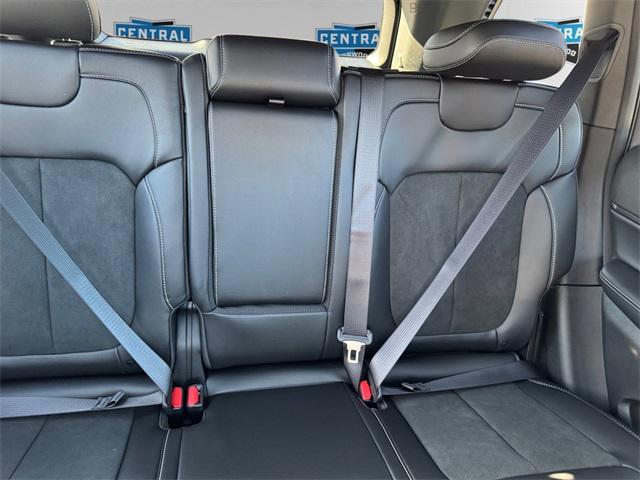 new 2025 Jeep Grand Cherokee car, priced at $46,135