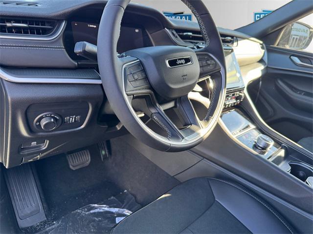 new 2025 Jeep Grand Cherokee car, priced at $46,135